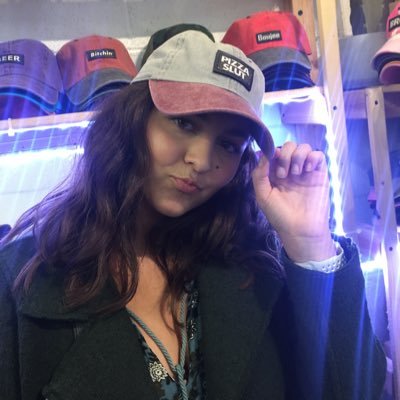 n0whalee's profile picture. probably thinking about food (specifically a croissant) Guy Fieri for President