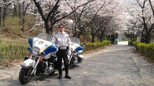 hwpolice112's profile picture. 고속도로에서 생활하는 highway patrol입니다^^ 선팔 언제나 환영ㅋ 30세/수원/공무원/DSLR/여행/영화/배드민턴/스노우보드/