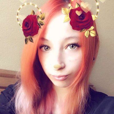 I'm 20 awkward, emo, can't ever decide on a hair color, arctic Fox is life tho. I’m sometimes funny & bad at life. I also got 2 kitty’s named Nova & Bowie 😻😸