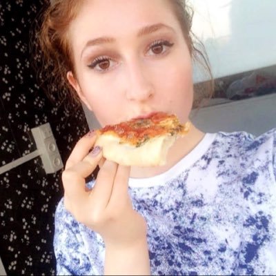I follow pizza lovers. please follow back! I love pizza too much that I cannot function without it. 🍕here for the pizza community