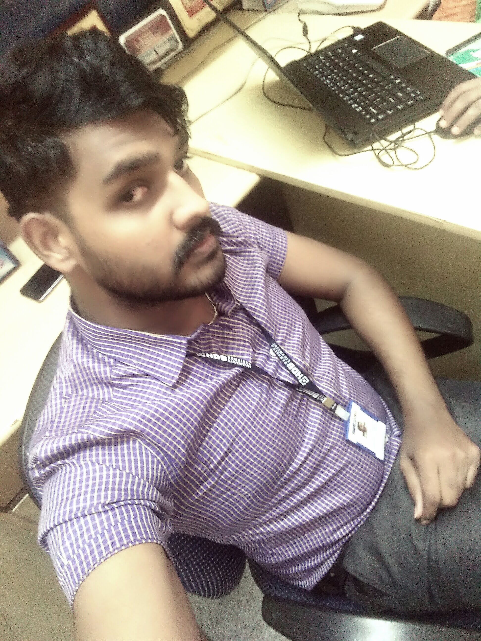 RaghuLGowda5's profile picture. Basically Human Being,,,, Professionally Dreamer