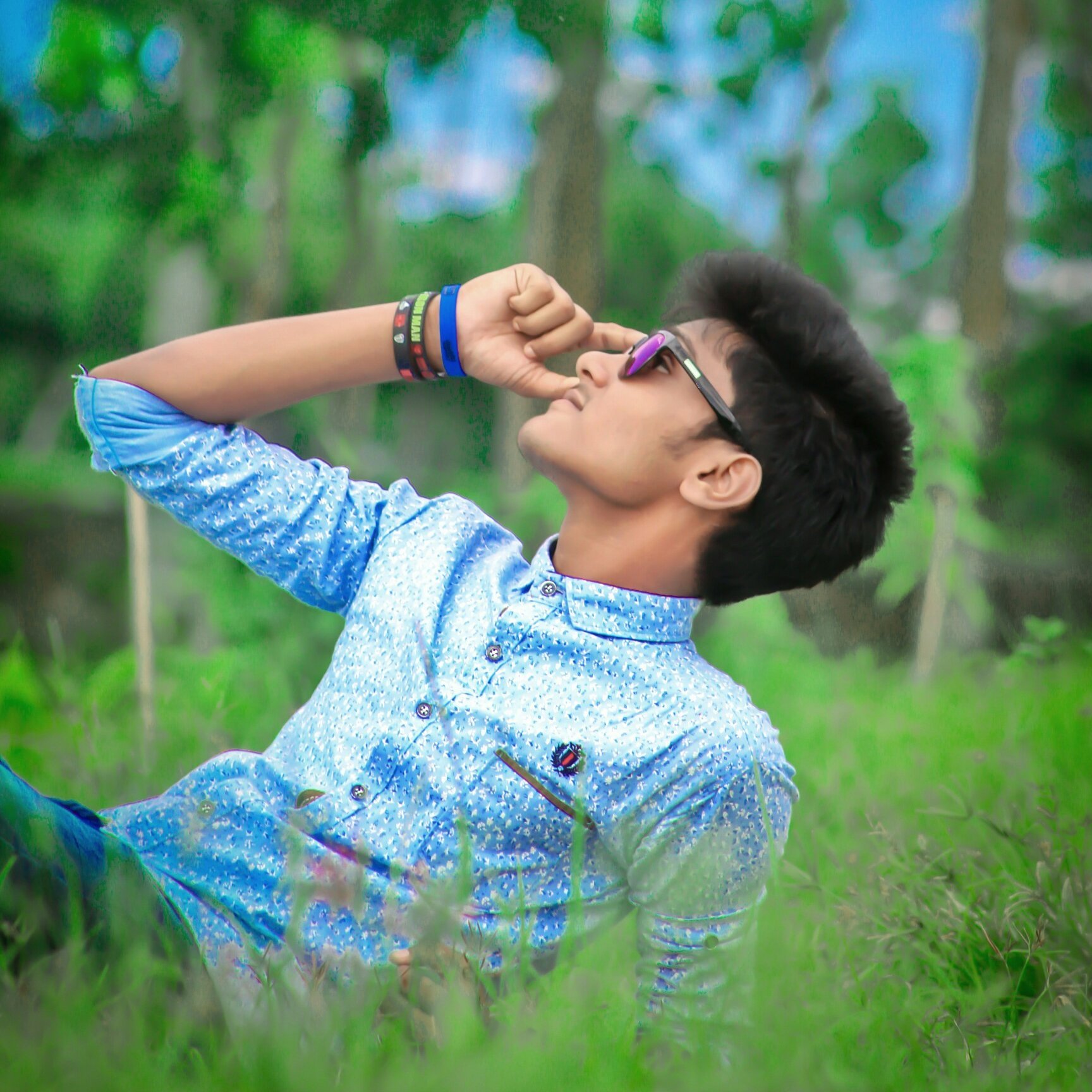 I am a bad boy.
I love Allah.
I love My Mom or Papa.
My favourite hobby is Love.
My aim is best Lover and Fucker.
So guys pls add me.....