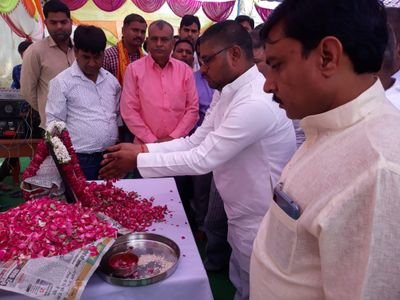 DPYadav18570011's profile picture. 