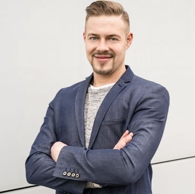Student der Medienwirtschaft -
Hochschule der Medien in Stuttgart.