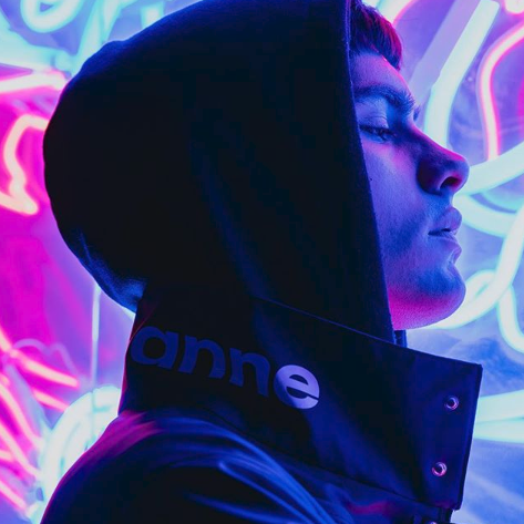 kyubeyTSW's profile picture. ((SWL RP blog for Rylie McCormick. "kyubey" in game. 💞💜💙))