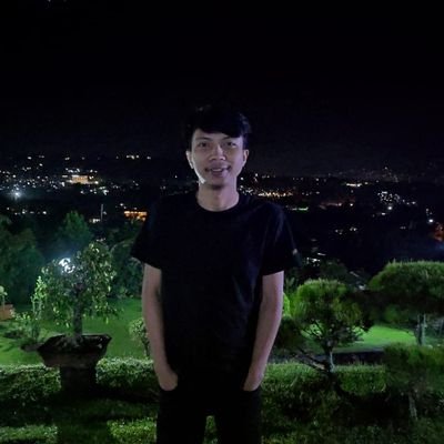 mhmnlthf's profile picture. 