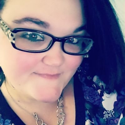 Wonderland1119's profile picture. Little Ray Of Pitch Black. 🖤