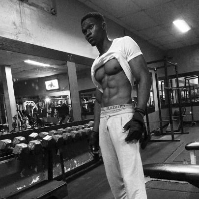 I follow back....
Jesus lover
fashionista 
model 
music promoter 
skinny & sexy
rep November