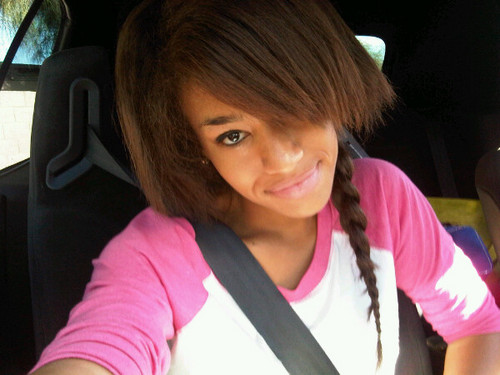 iLovePinkshirt's profile picture. We Love Mia Margret She is Awsome And i Hope She Follow Us One Day