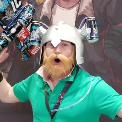 Gamer (LoL, iRacing, Rainbow 6), Marathoner, Cosplay, Cars, Local Beer Snob

He/Him