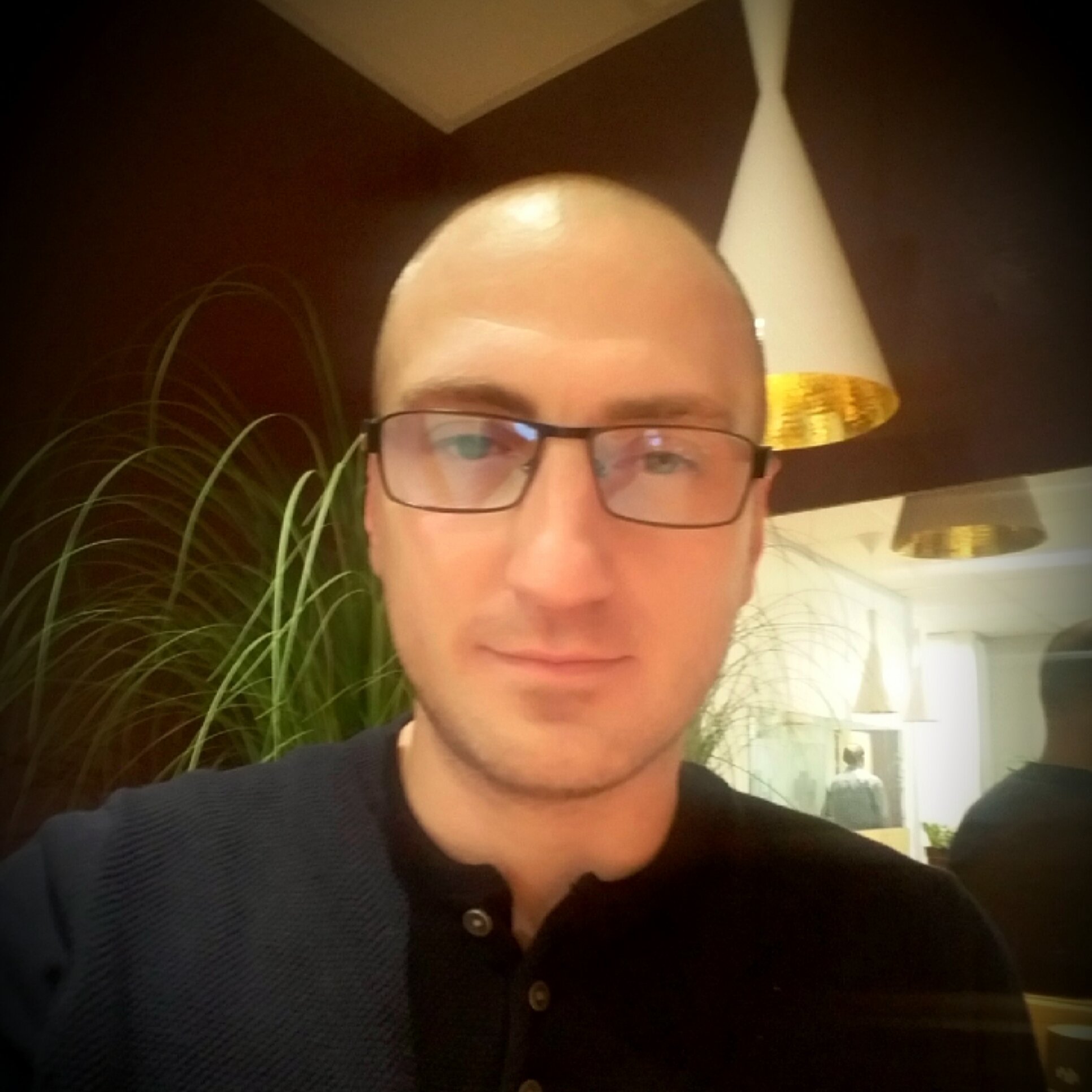 Chargé de projet numérique |
Formateur Développer Web & Community Manager @Plus2POPSchool |
Web Designer Freelance