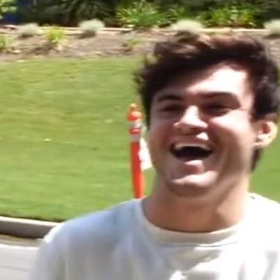 istan_EandGray's profile picture. i cannot fucking believe i made a fan acct for the bestest twin evah. //im a southern girl in ph//