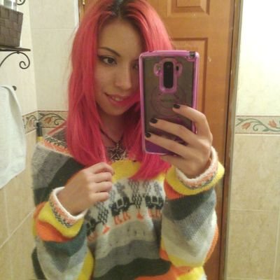 Witchy2608's profile picture. Metal Head, Vocalista, Pole Dancer, Amante, Romántica empedernida. #GoticGirl