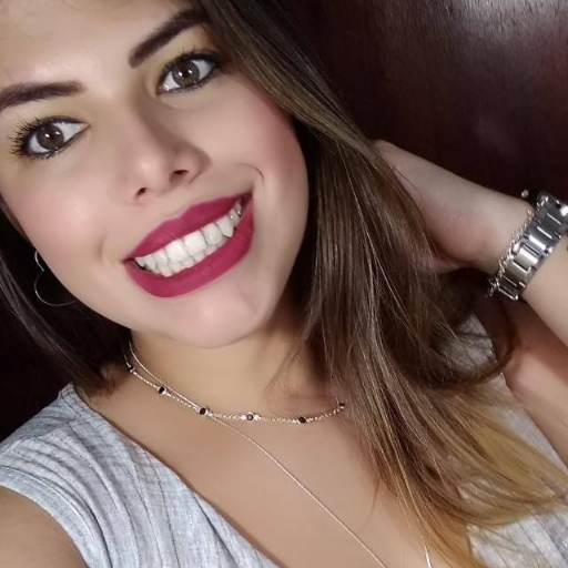 GabyzinhaLoira's profile picture. 
