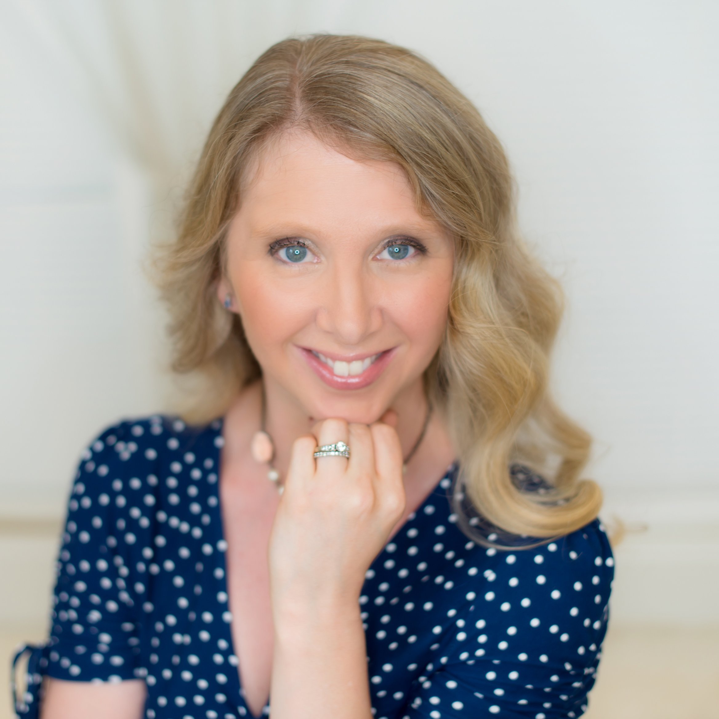 Author (The Dairy Queen's Second Chance, Harlequin OUT NOW!) Rep: @staceyigraham. Wife. Mom of 4 dragons, 1 corgi & a rescue pup. Aspiring Narnian/Maude