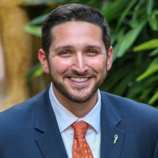 Asst Prof of Strategic Communication, @miamiuniversity. 
Research in Government Public Relations & Public Diplomacy. 
Host of @GlobEngPodcast. @LSU & @UF Alum