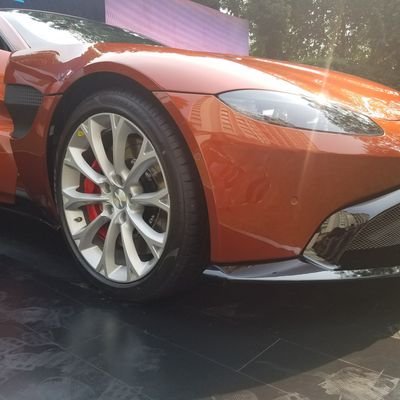 carwars_in's profile picture. https://t.co/7YyEjIh3By 🇮🇳🇮🇳🇮🇳

Learn more about the latest 🚘🚗automobiles and 🛵🏍motorcycles...

News 📰📺⚡I 
Reviews 🔎🎬🎚I 
Stories☄🎞📝