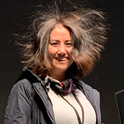 cemilevvv's profile picture.