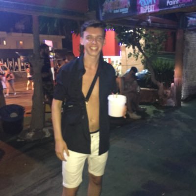 ChrisRoot123's profile picture. I chat about sport and that