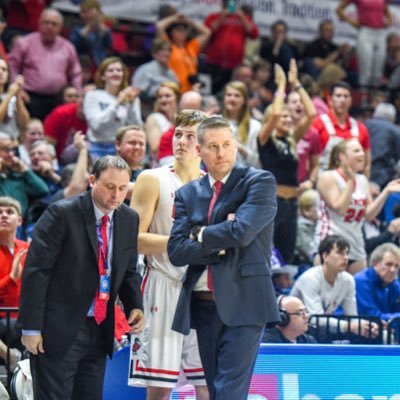 @RavenMBB Head Coach 12 seasons ā¢2019 NABC NAIA DI COY ā¢2-Time Heart COY (14,19) ā¢2-Time Heart Champions (14,19) ā¢5 NAIA NT appearances