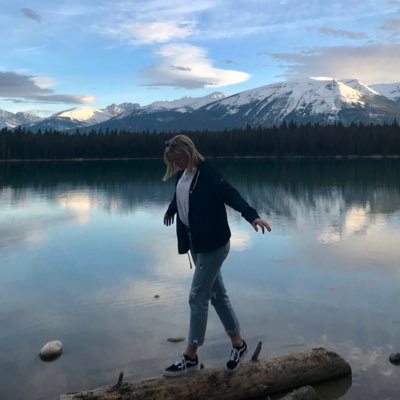 robinsmiith's profile picture. 