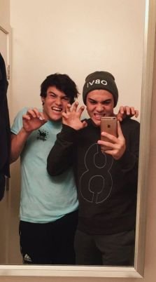 Amber19612724's profile picture. 17💞 Dolan Twin fan // Ethan's lane/love them both tho!!💞 I love you all so much, welcome to my profile