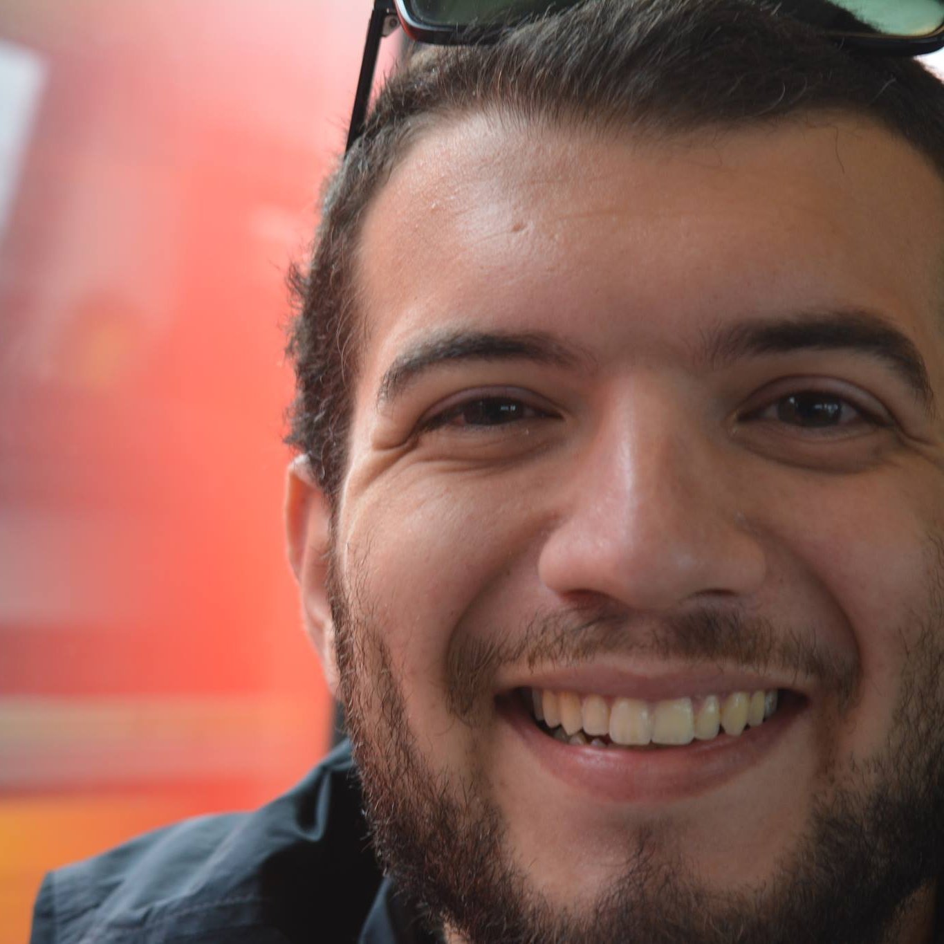 κι ας μη νικήσουμε ποτέ,
θα πολεμάμε πάντα
δημοσιογράφος @AvgiOnline & @stokokkino1055