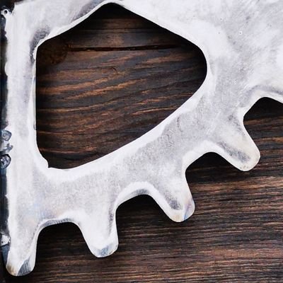 GeetimeUpcycle's profile picture. Geetime Upcycling and Creations.

Gifts and Crafts made mostly from  metal and wood. Upcycling wherever, whenever and with whatever possible. p.s. I love skips.