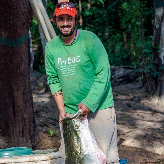 An ecologist interested in conservation of Amazonia, including its biodiversity, landscapes, Rivers, people, music and art.