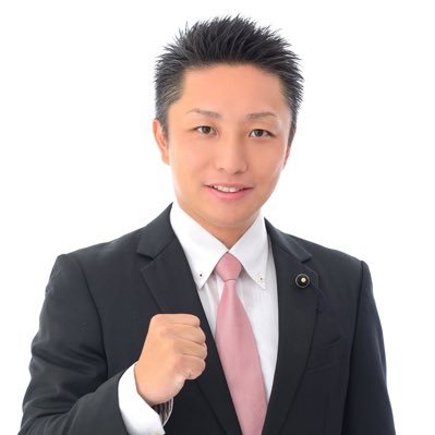 神奈川県議会議員(瀬谷区選出) 昭和55年生まれの44歳 妻/高1(娘)・中2(娘)・小2(息子) 習い事/手話(全国手話検定試験合格)瀬谷区聴覚障害者協会(顧問)・瀬谷区卓球協会(会長)