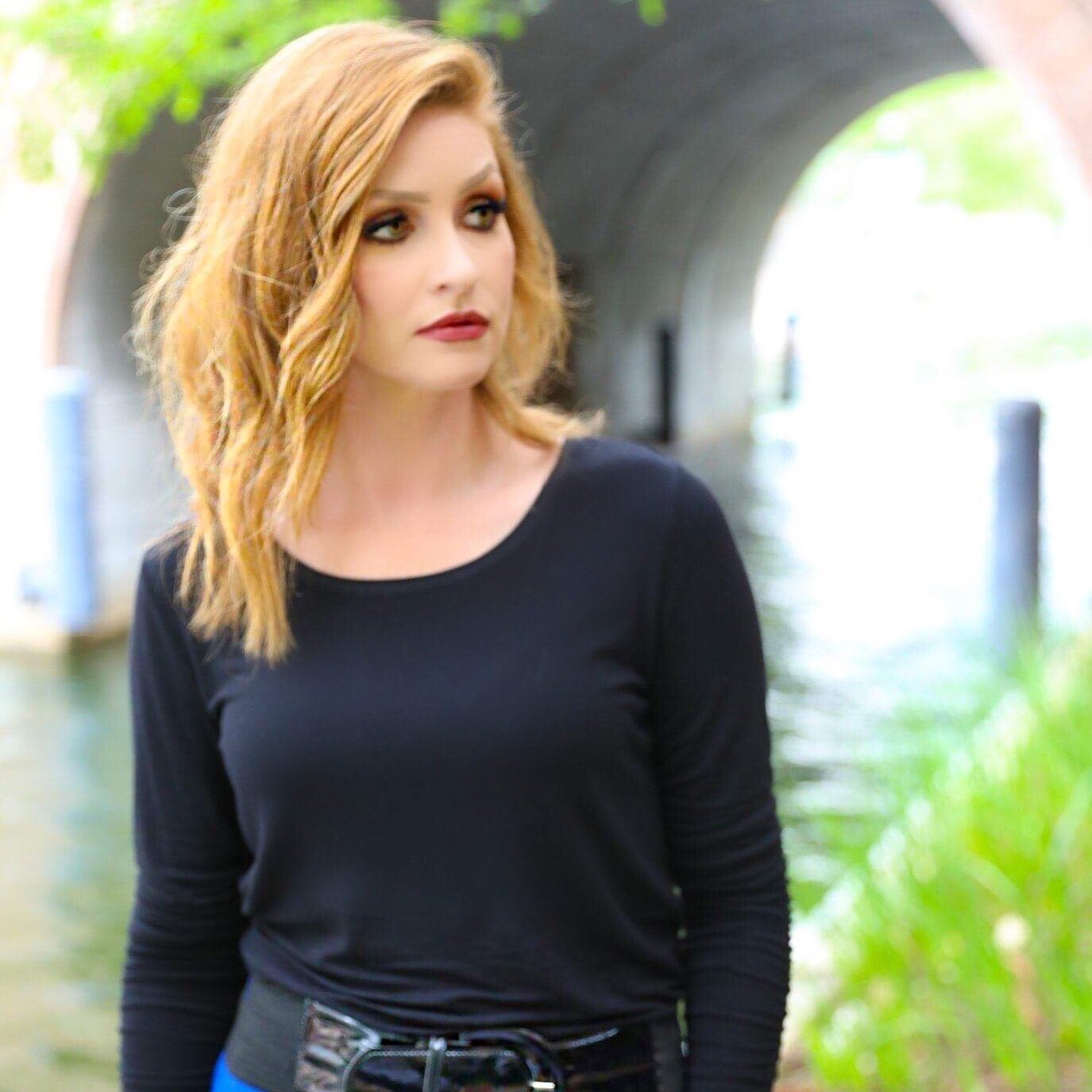 Bailes_Nikki's profile picture. Mom | Model | MUA