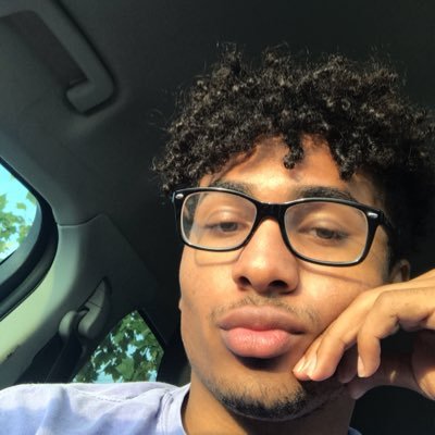 amaniarvelo's profile picture. 