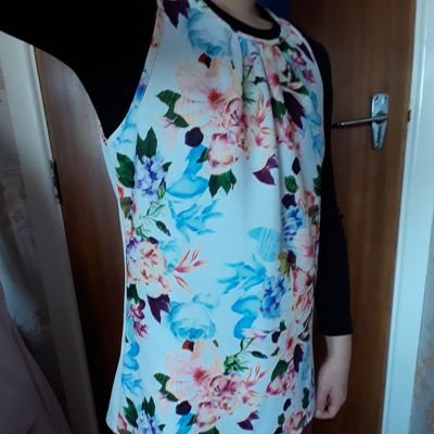 creativechick18's profile picture. Shares poems and videos