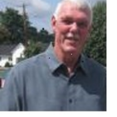 Howard was born and raised in eastern Kentucky. After spending 35 years in Louisville, he and his wife. moved to western Kentucky on Lake Barkley