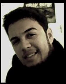 Sou uma pessoa legal estrovertida gosto de sair, balada de curtimento, sou carinhoso, gosto de jogos, internet, ... tudo que é bom di ..... ByRenaTO Sou eu!
