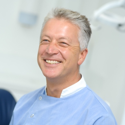 Simon Nocton at The Implant Surgery runs one of Londons leading Implant Centres. He has been placing implants since 1991.  https://t.co/YFHvoN92IK