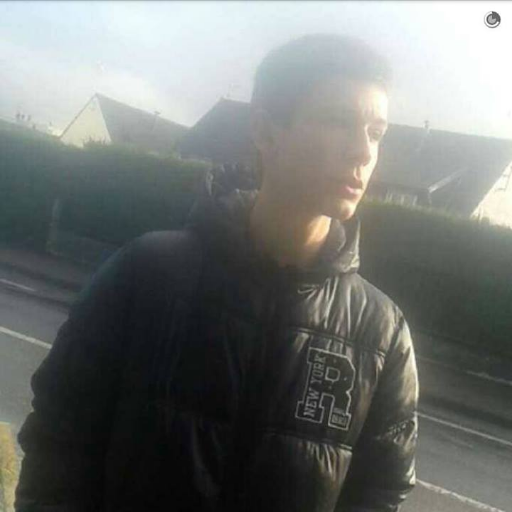 Overtekk's profile picture. C'est mon ancien compte, je n'y suis plus maintenant alors follow moi sur mon nouveau compte @Overtekkk