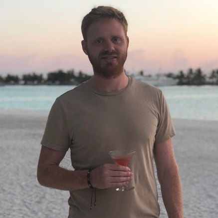 Husband, Dad, Geordie and part-time Southerner. AKA Pedro @word_nerdy.
Traveller, diver, skier, scranner, sufferer (@NUFC), coder, runner, ginger.