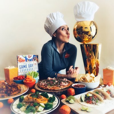 Founder & face of Hungry Fan™ (brand). Curator of the sports fan's game day experience. Flavor maker. TV personality. Professional sports fan. #HungryFanFood