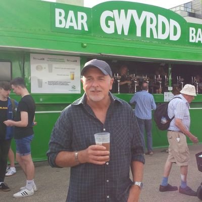 Cymru Rhydd, Cardiff City, casau prydeindod.