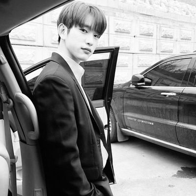 bbyJindef's profile picture. Mood:🌕🌔🌓🌒🌑🌘🌗🌖🌕