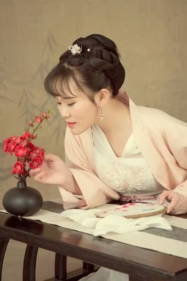 zhoushujia's profile picture. 天氣