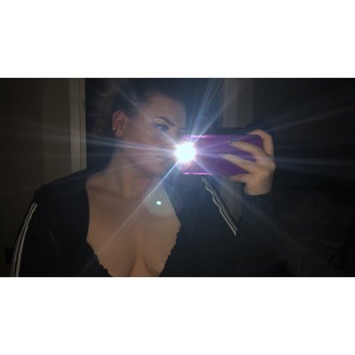 arianna_1108's profile picture. C x 18 👀