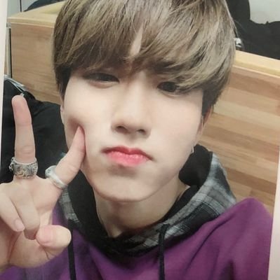 staykdsz's profile picture. 