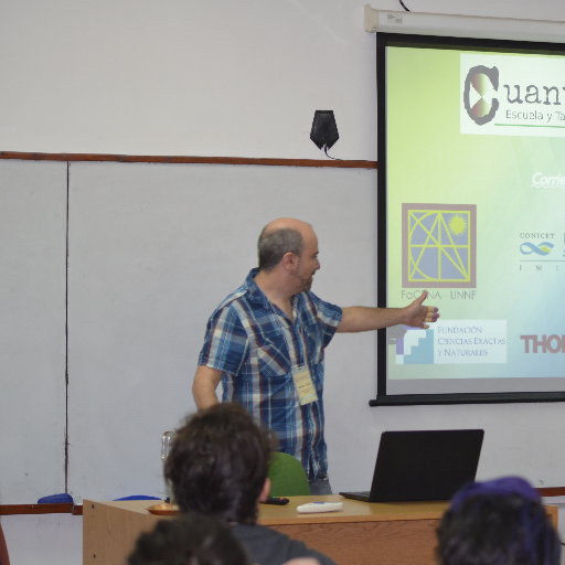 PhD Physics (FaMAF-UNC) Researcher CONICET (IMIT-UNNE)
Nano Physics