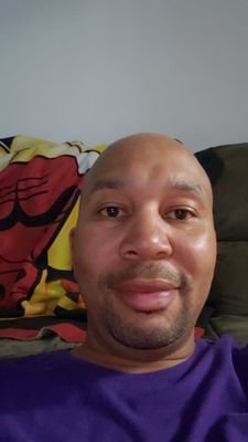 LamarrWilkes's profile picture. lightskin mofo