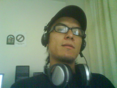 soy carismatico risueño buenaonda cariñoso amigble me gusta el graffity toda la musica