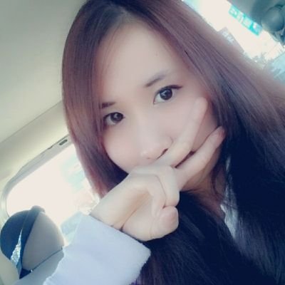 snowwhite010911's profile picture. 低浮上、暇更新w UVERworld激愛者ですw
最近時間とお金の都合でライブいけない↓また行きたい！！

 from Japan 発信地は富山♥
crewはﾌｫﾛｰしてくれたら嬉しいな！