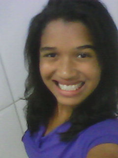 POW 
Uma menina extrovertida,sincera..