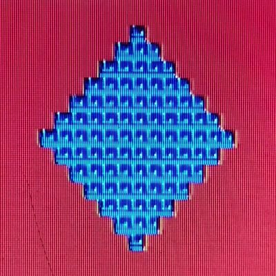 loomersf's profile picture. undine